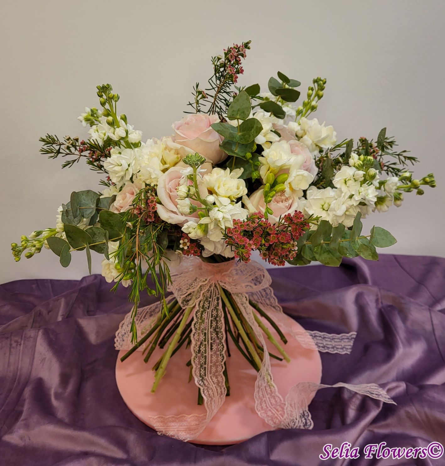 Tradiția buchetului de mireasă din flori naturale